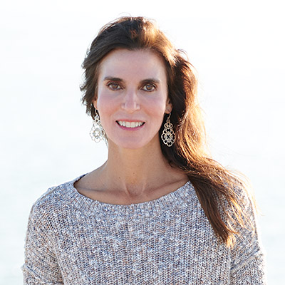 Headshot of Dr. Beth Frates